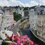 Madonna Daire Karlovy Vary