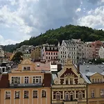 Madonna Daire Karlovy Vary