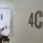 Madonna Apartment *