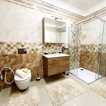 Madonna Apartment