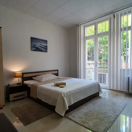 Madonna Apartment Karlsbad