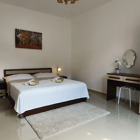 Apartment Madonna Karlovy Vary